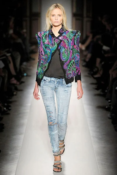 Look 37